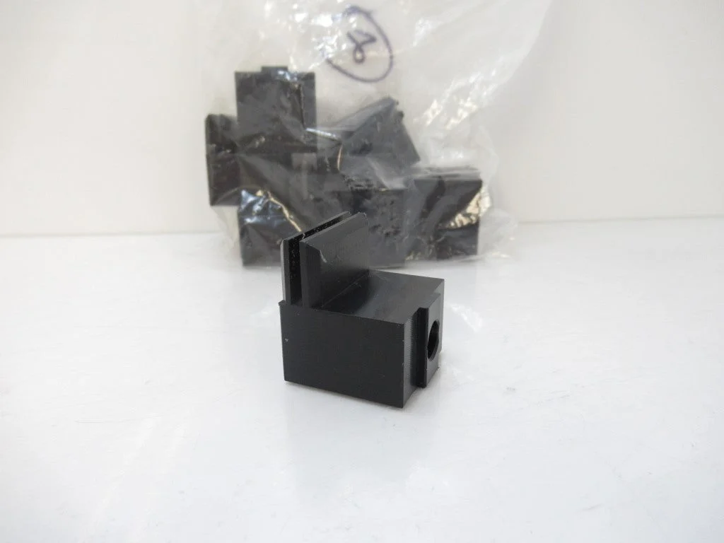19.00.0005 MK Extrusion Guide for Sliding Door-Series 40
