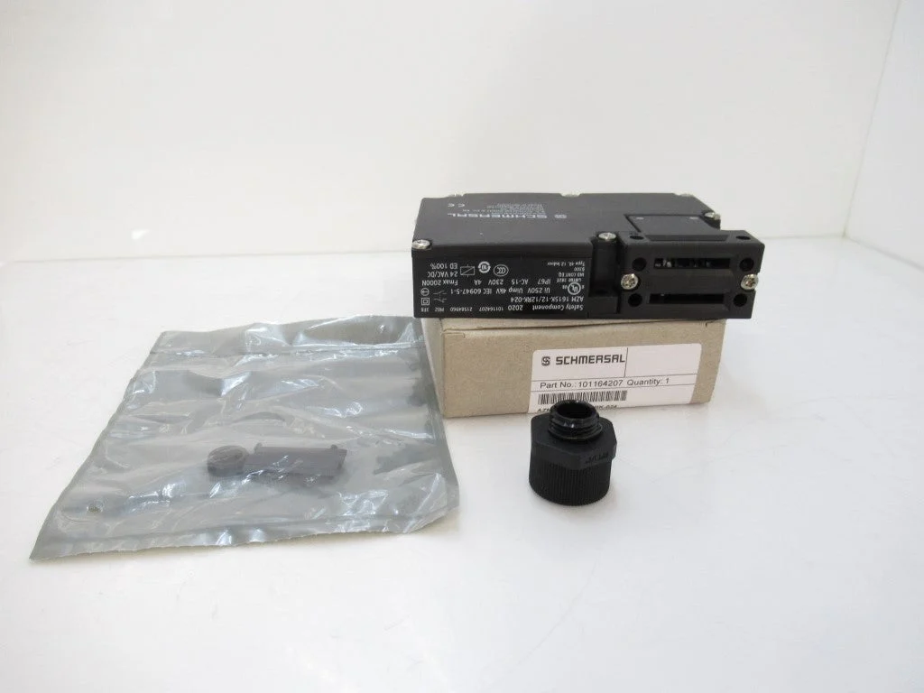 AZM 161SK-12/12RK-024 Schmersal Solenoid Interlock, Keyed