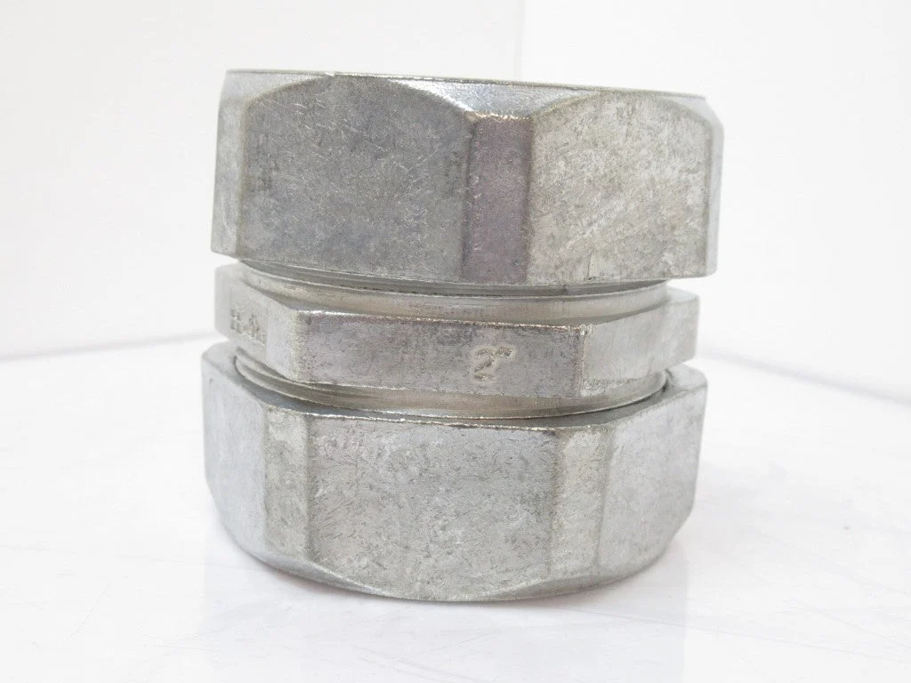 FIT2108 2 inch EMT Concrete Tite Coup, Zinc Die Cast Body