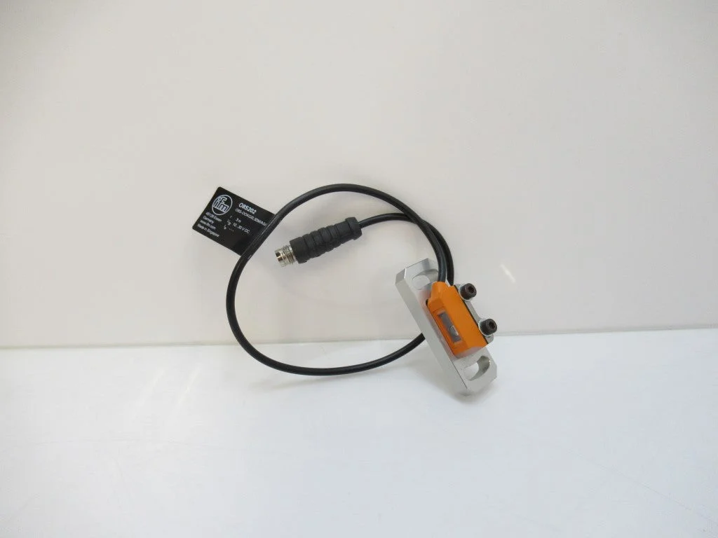 O8S202 Ifm Electronic Through-Beam Sensor With Bracket