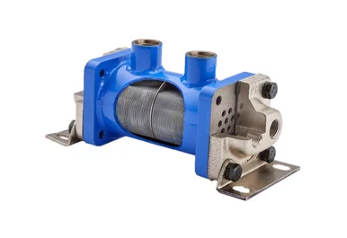 Oil Cooler EK Series:5.47 L x 20.19 W x 5, 1 1/2 NPT Shell
