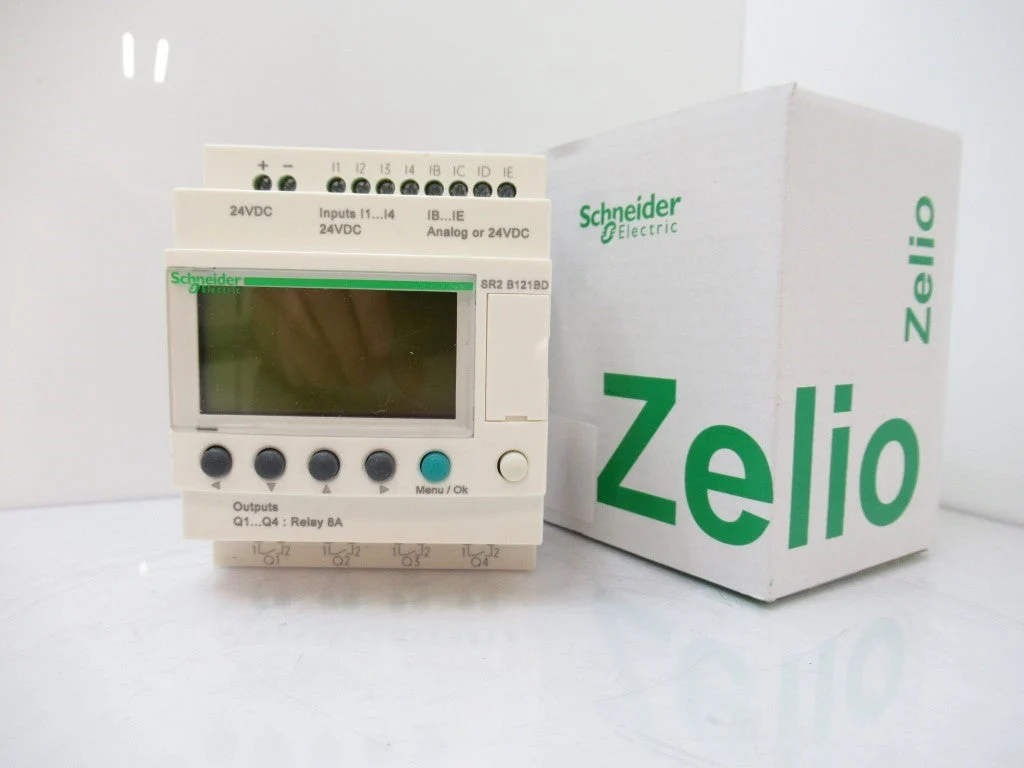 SR2 B121BD Schneider Electric Compact Smart Relay, Zelio Logic, 12 I/O