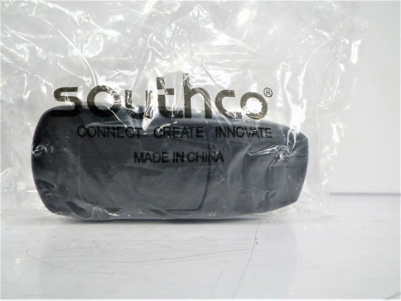 V7-20-101-50 Southco Over-Center Series Latches