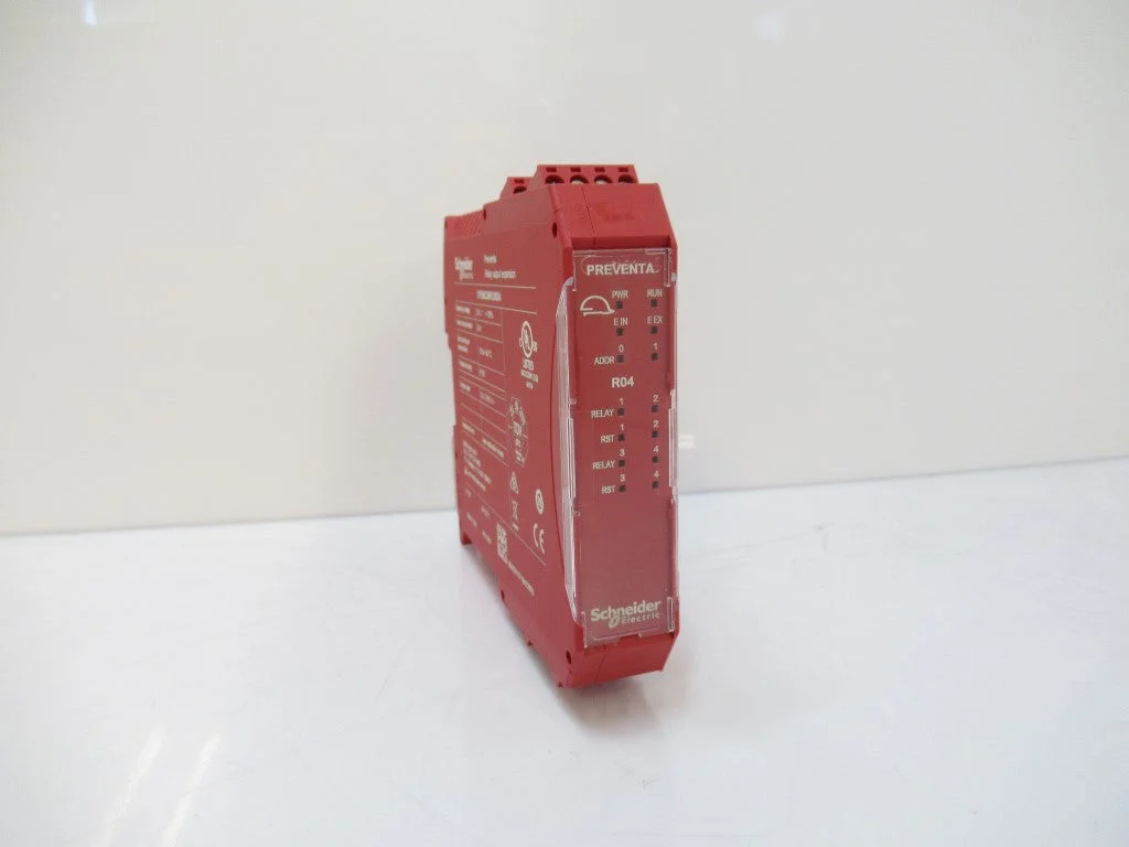 XPSMCMRO0004 Schneider Electric 4 Safety Relay Output Expansion